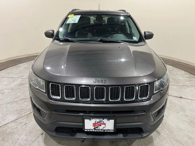 
								2020 Jeep Compass Latitude full									