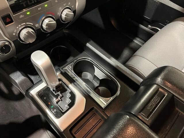 
								2014 Toyota Tundra SR5 full									