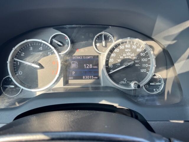 
								2014 Toyota Tundra SR5 full									