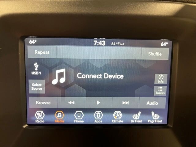 
								2020 Jeep Compass Latitude full									