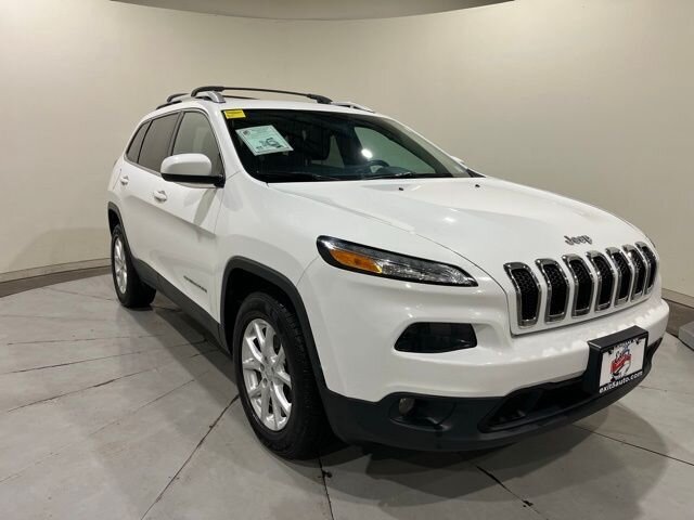 
								2016 Jeep Cherokee Latitude full									