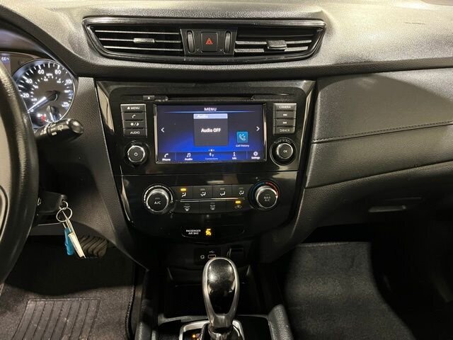 
								2019 Nissan Rogue S full									