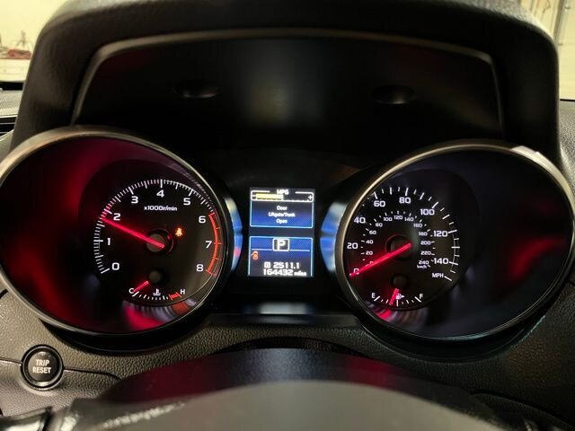 
								2015 Subaru Outback 2.5i full									