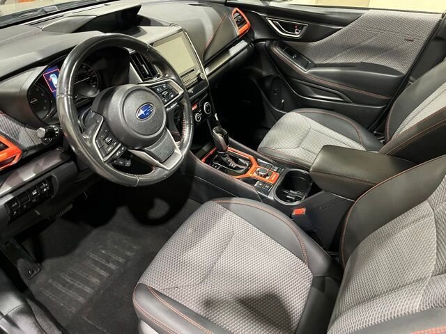 
								2020 Subaru Forester Sport w/ Apple Car Play full									