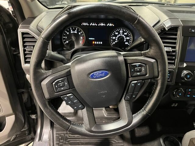 
								2019 Ford F-150 XLT full									