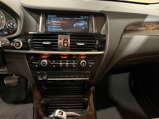 
								2017 BMW X3 xDrive28i w/Navigation full									