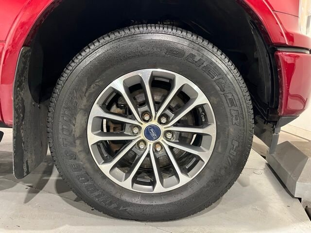 
								2019 Ford F-150 XLT full									