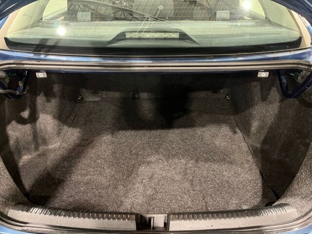 
								2015 Volkswagen Jetta 1.8T SE full									