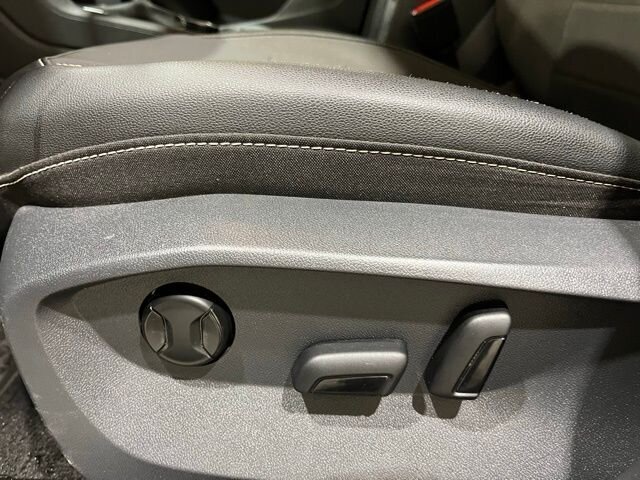 
								2022 Volkswagen Taos 1.5T SE w/Apple Car Play full									