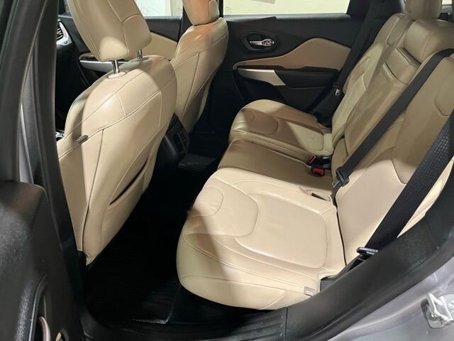 
								2018 Jeep Cherokee Limited full									