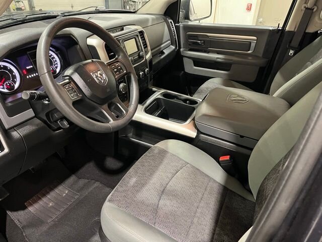 
								2020 RAM 1500 Classic Warlock full									