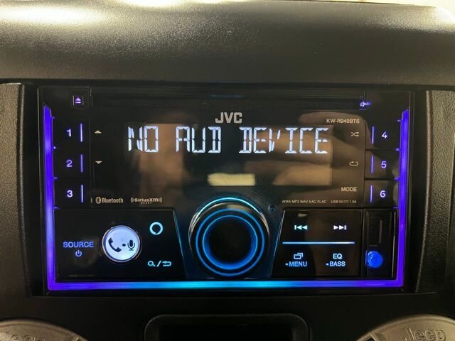 
								2014 Jeep Wrangler Sport full									