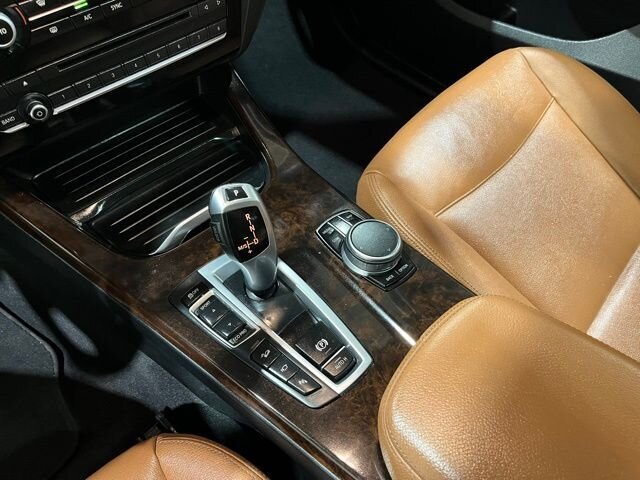 
								2017 BMW X3 xDrive28i w/Navigation full									