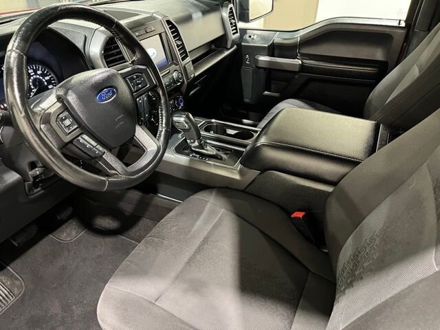 
								2019 Ford F-150 XLT full									