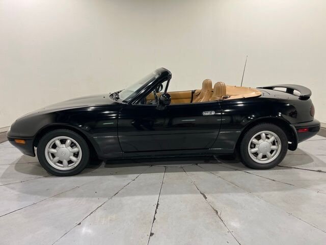 
								1993 Mazda MX-5 Miata Base full									