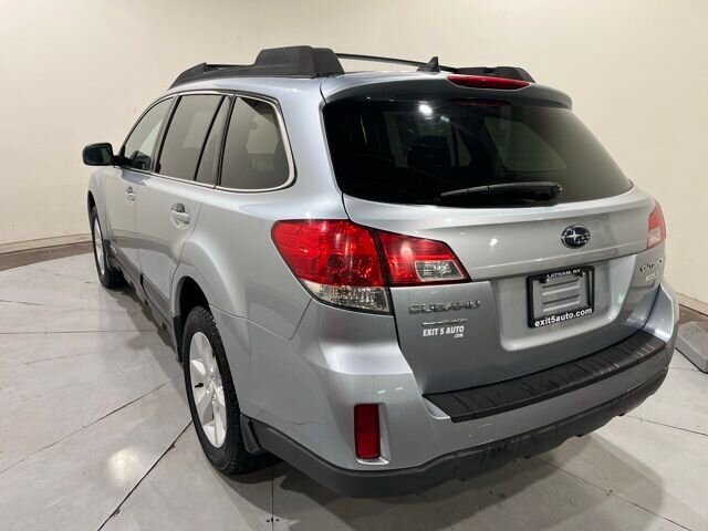 
								2014 Subaru Outback 2.5i Premium full									