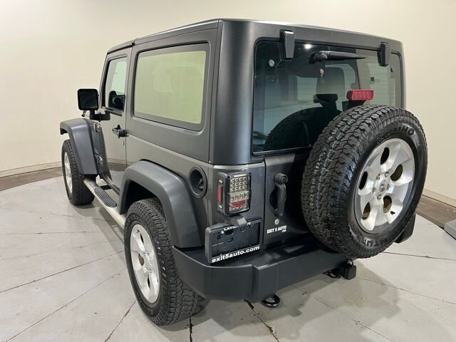 
								2014 Jeep Wrangler Sport full									