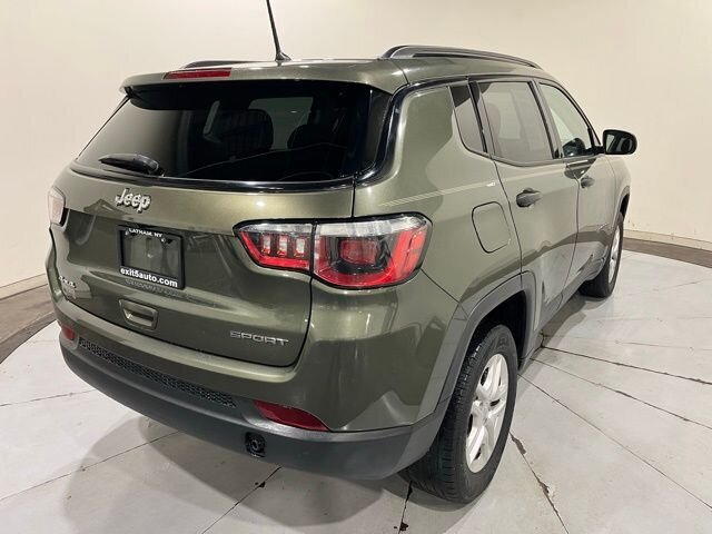 
								2018 Jeep Compass Sport full									