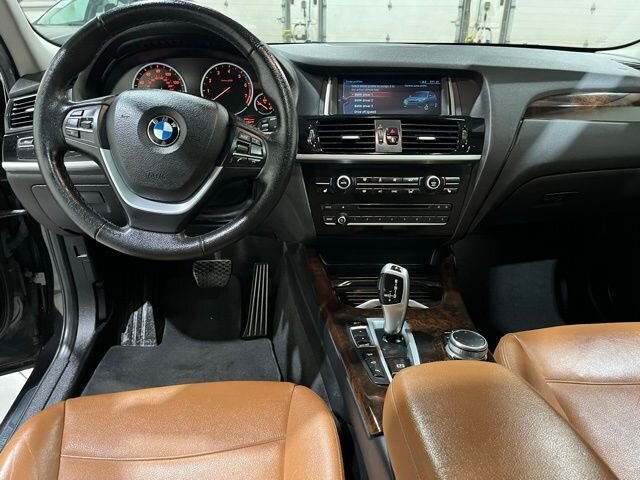 
								2017 BMW X3 xDrive28i w/Navigation full									