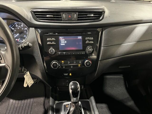 
								2017 Nissan Rogue S full									