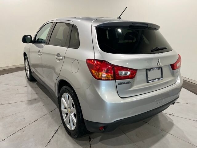 
								2015 Mitsubishi Outlander Sport ES full									