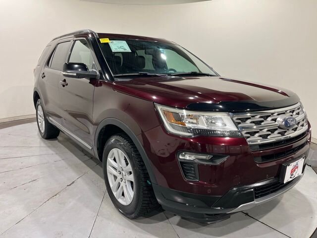 
								2018 Ford Explorer XLT w/ Apple Car Play and Navigation full									