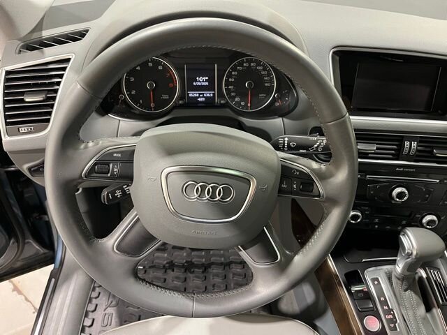 
								2017 Audi Q5 2.0T Premium Plus quattro full									