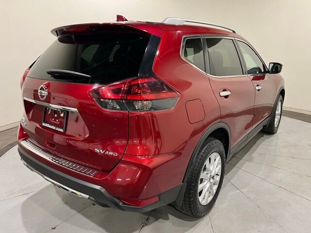 
								2018 Nissan Rogue SV w/ Apple Car Play full									