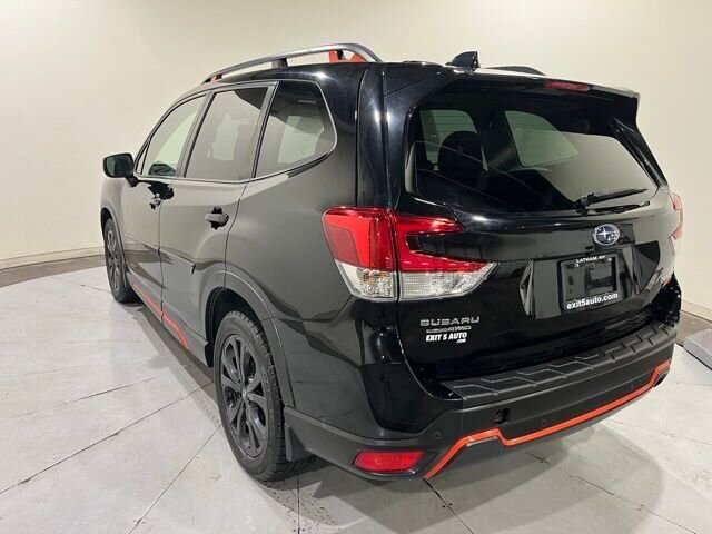 
								2020 Subaru Forester Sport w/ Apple Car Play full									