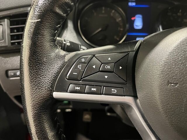 
								2020 Nissan Rogue Sport SV full									