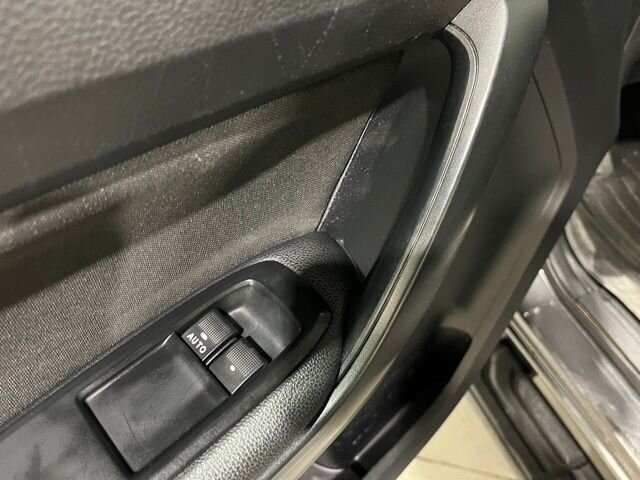 
								2019 Ford Ranger XLT w/ Apple Car Play full									