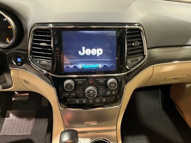 
								2019 Jeep Grand Cherokee Limited full									