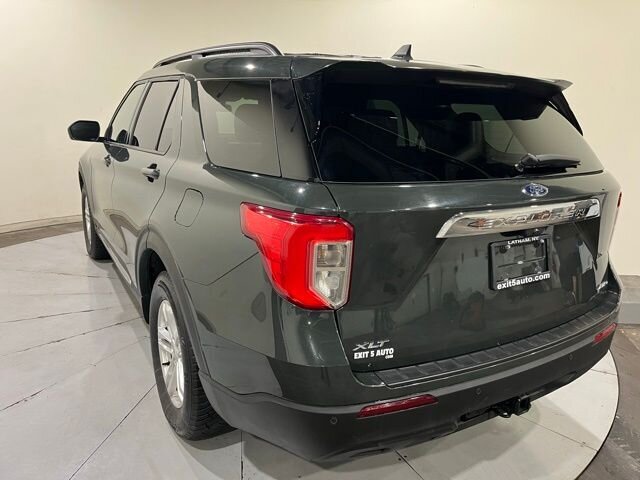 
								2021 Ford Explorer XLT full									