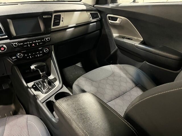 
								2018 Kia Niro Plug-In Hybrid LX w/ Apple Car Play full									