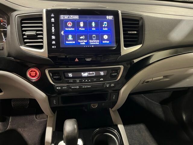 
								2018 Honda Ridgeline RTL-E w/ Apple Car Play full									