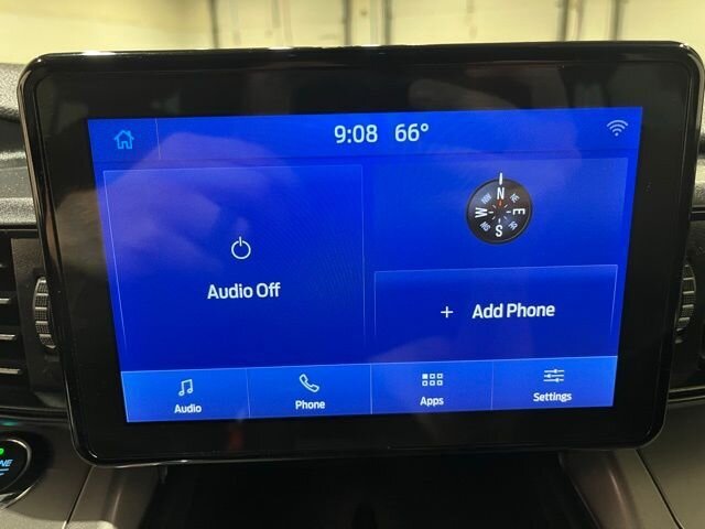 
								2021 Ford Explorer XLT full									