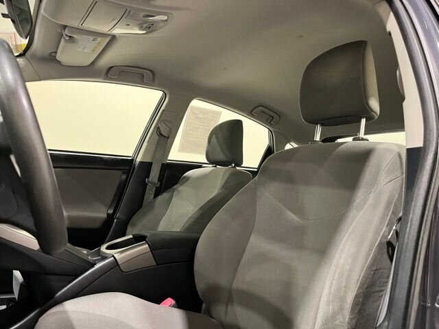 
								2012 Toyota Prius One full									