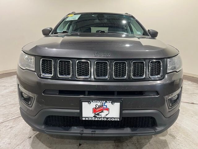 
								2020 Jeep Compass Latitude full									