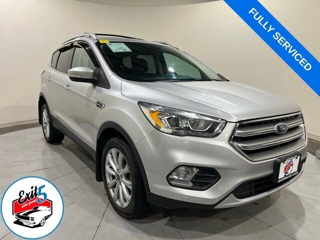 2017 Ford Escape Titanium w/ Navigation