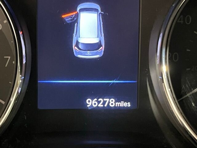 
								2018 Nissan Rogue SV w/ Apple Car Play full									