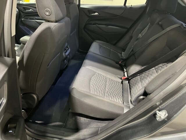 
								2021 Chevrolet Equinox LT w/ Apple Car Play full									