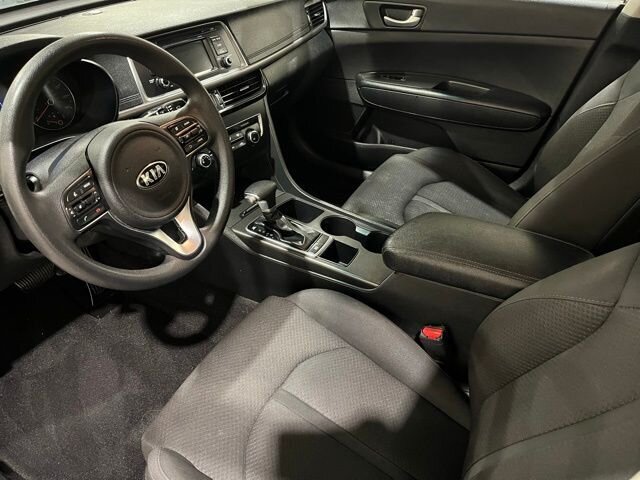
								2017 Kia Optima LX full									