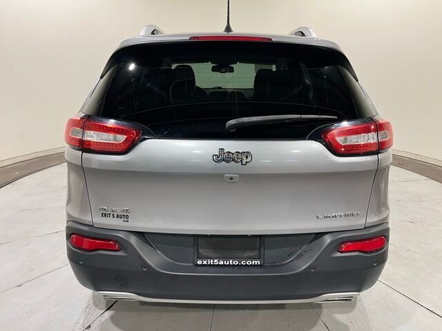 
								2018 Jeep Cherokee Limited full									