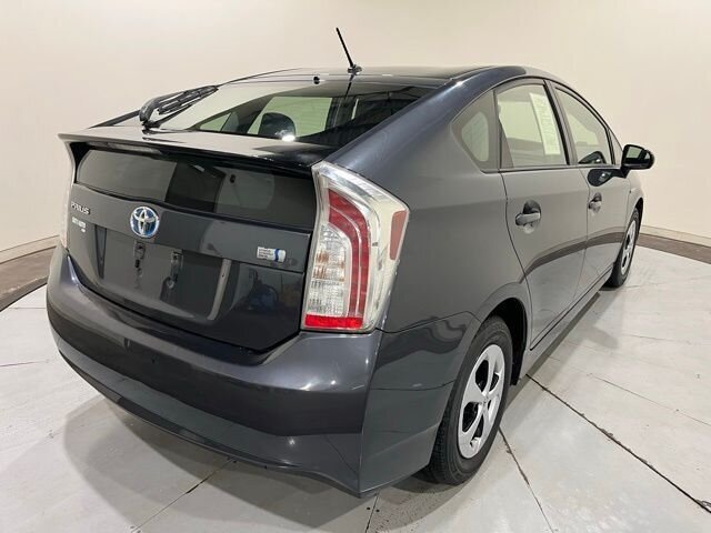 
								2012 Toyota Prius One full									