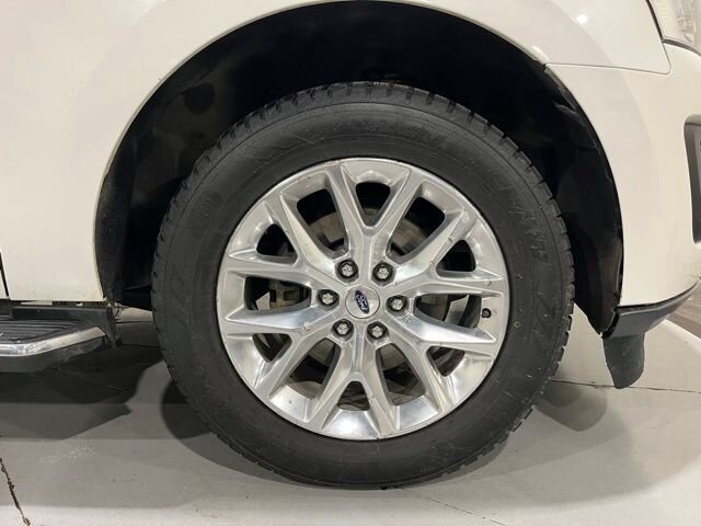 
								2020 Ford Expedition XLT w/ Navigation full									