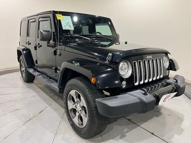 
								2018 Jeep Wrangler JK Unlimited Unlimited Sahara full									