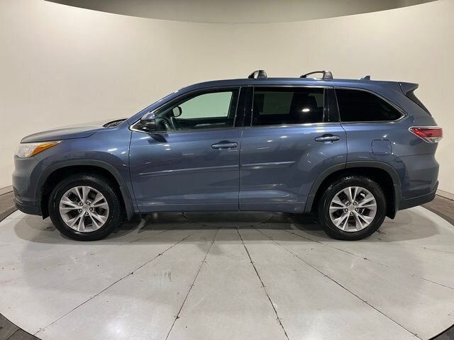 
								2015 Toyota Highlander LE Plus V6 full									