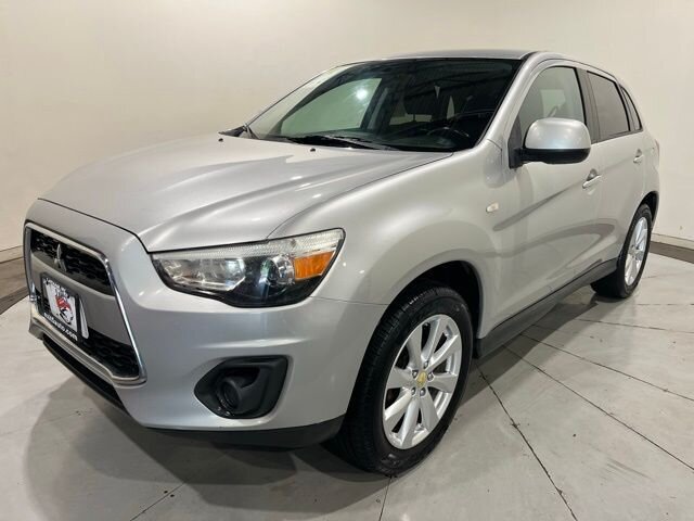 
								2015 Mitsubishi Outlander Sport ES full									