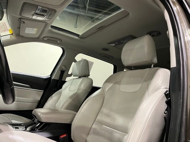 
								2020 Kia Telluride S full									