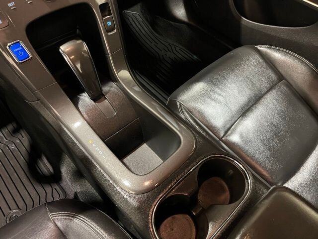 
								2014 Chevrolet Volt Base full									